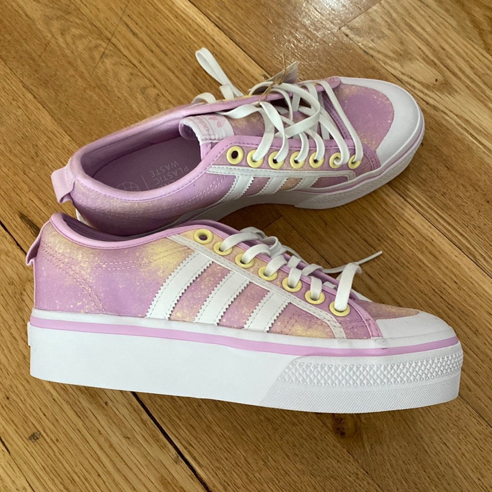 NWT Adidas Nizza Platform Womens shoes